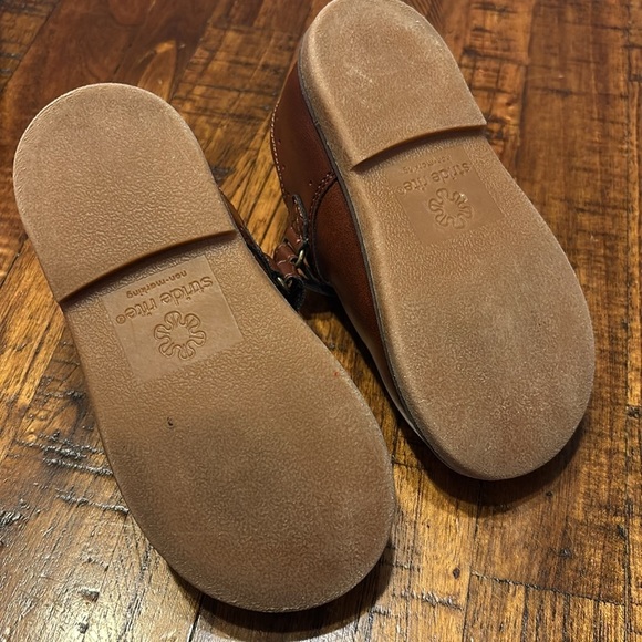 Stride Rite Mary Jane Shoes - 6.5W - Picture 8 of 13